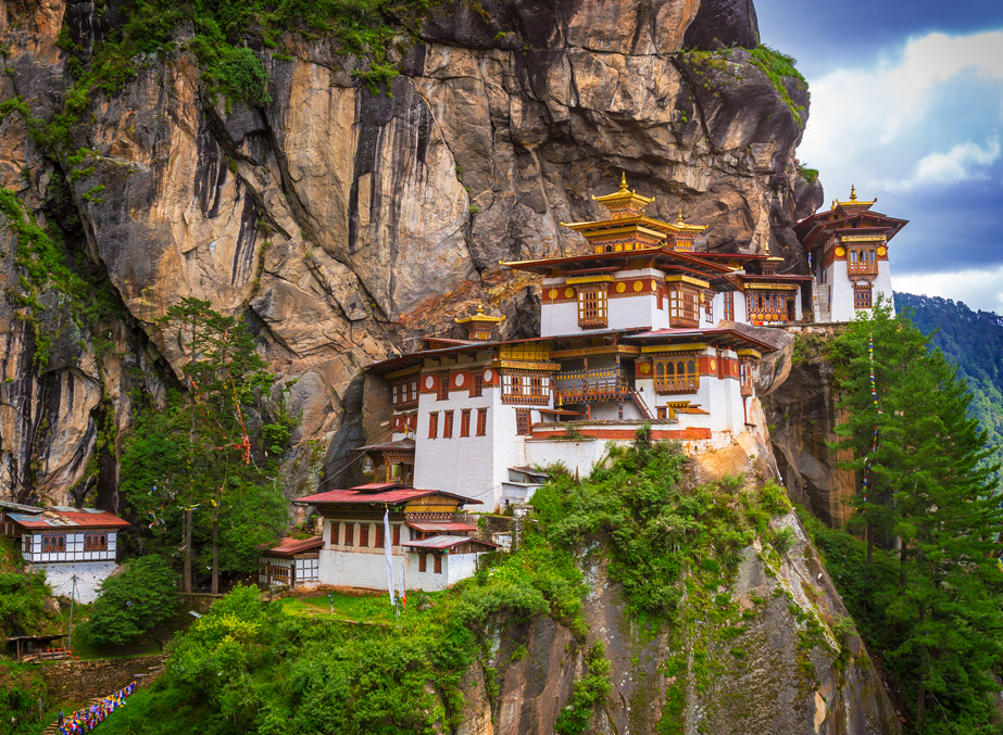 The beautiful valley is home to many of Bhutan’s oldest monasteries & temples. The countries only airport situated is in Paro. The valley is also home to Mount Chomolhari (7300 meters.) situated at the northern end of the valley whose glacier, water forms the Pa Chu which is flowing through the valley.