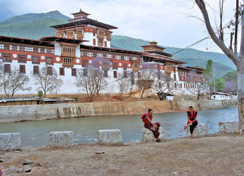 What to Expect from Our Guides and Drivers in Bhutan